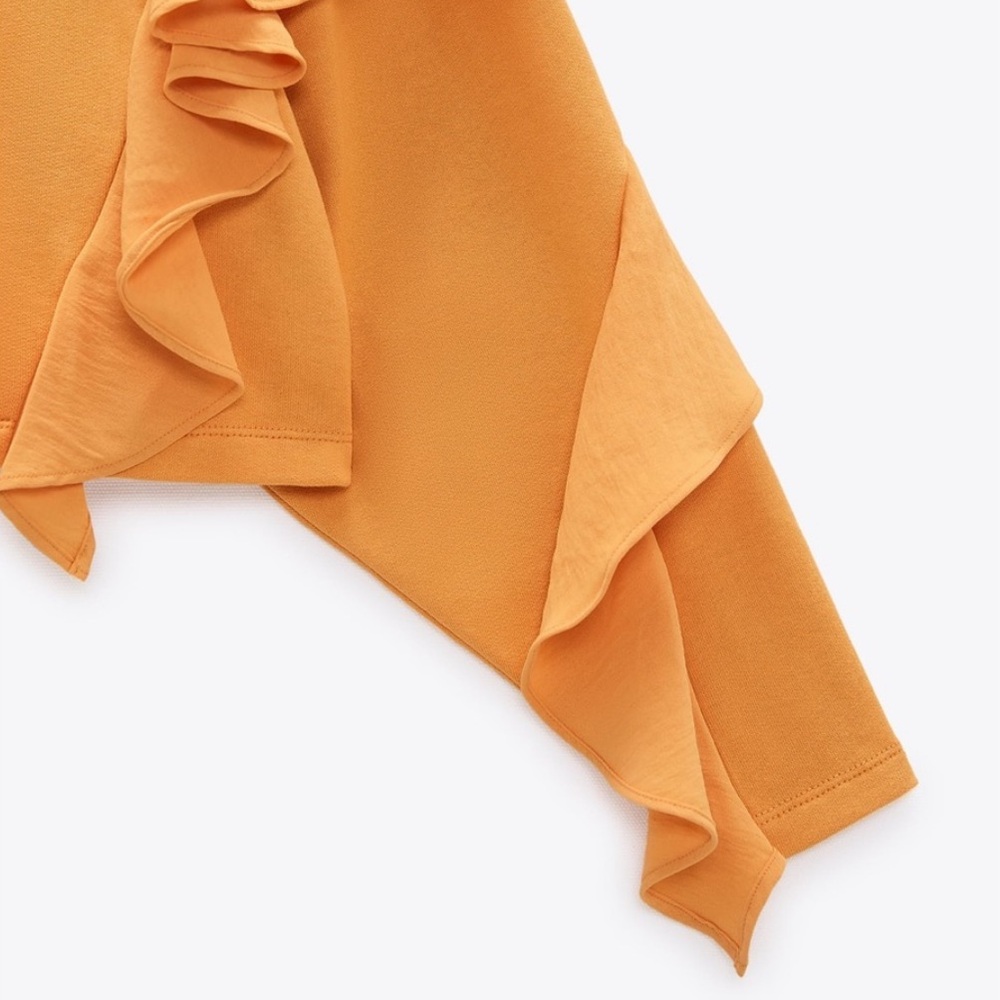 Zara Ruffled Sweatshirt - Picture 4 of 6